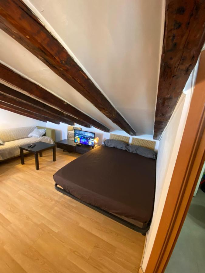 Calle Embajadores - Apart 4 Pax Pza Cascorro マドリード エクステリア 写真
